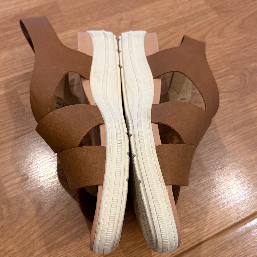 Woman’s Dr Scholls Time Off Sea Sandal Women's Faux Leather Honey Size 8M - Picture 4 of 5